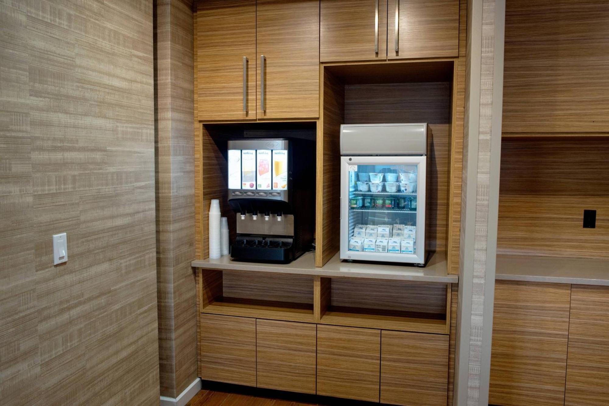 Towneplace Suites By Marriott Ames Zewnętrze zdjęcie